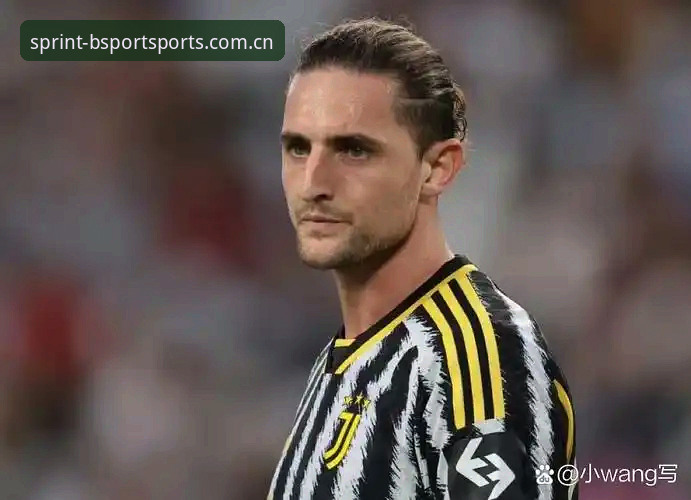 拉比奥签约vs更衣室斗殴：体育总监的艰难选择与BSPORT用户王磊的观赛体验对比